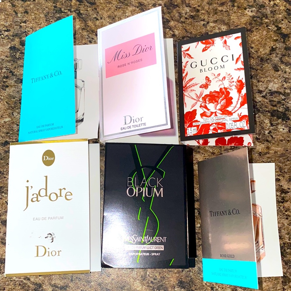 Sample size designer perfumes lot